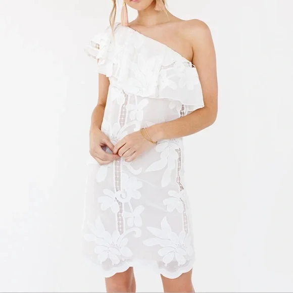open lace back dress Emely Floral One-Shoulder Stretch Lace Dress